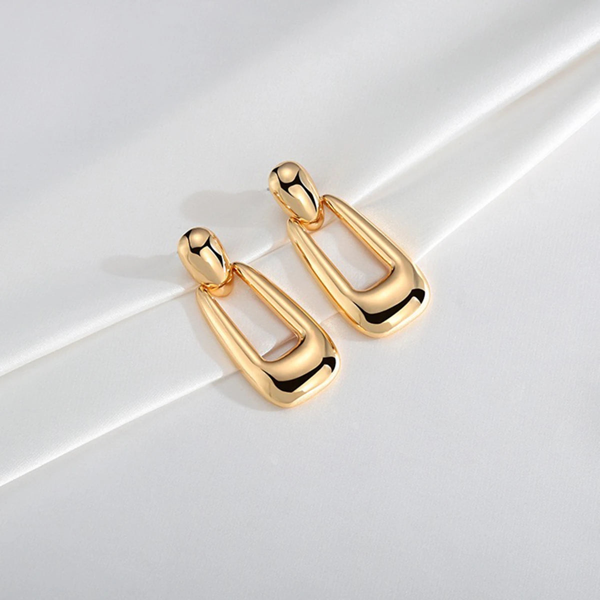 Essentials Statement earrings